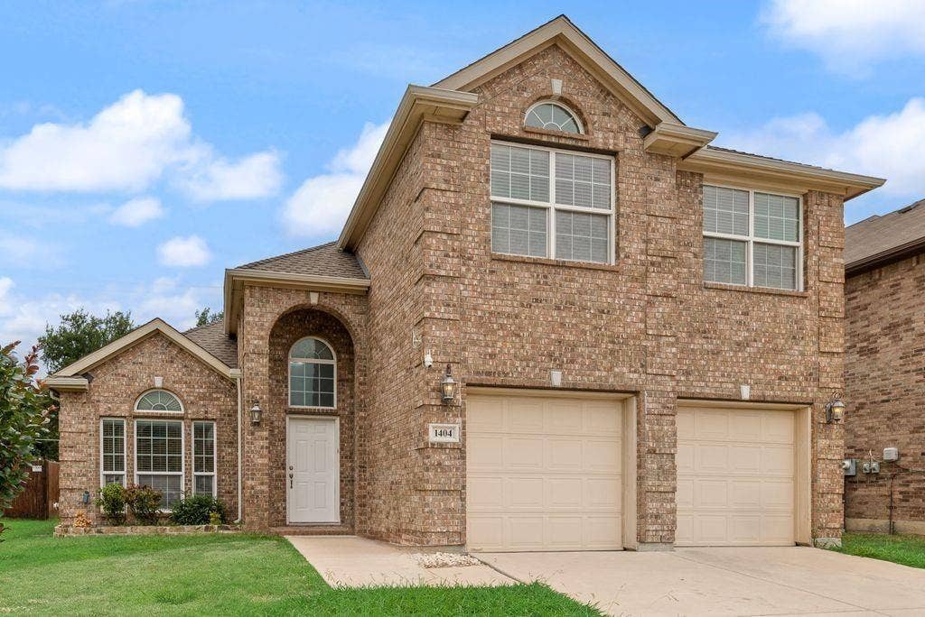 1404 Ashby Drive, Lewisville, TX 75067