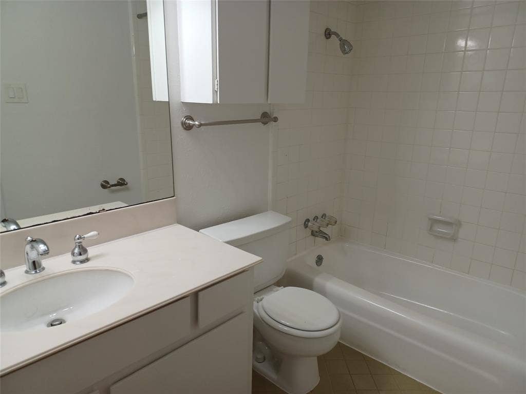 5930 Birchbrook Drive, #115, Dallas, TX 75206