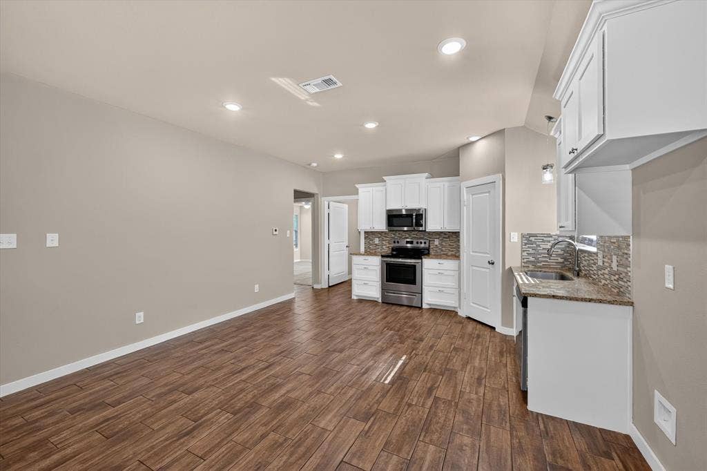 307 N Colbert Avenue, Sherman, TX 75090