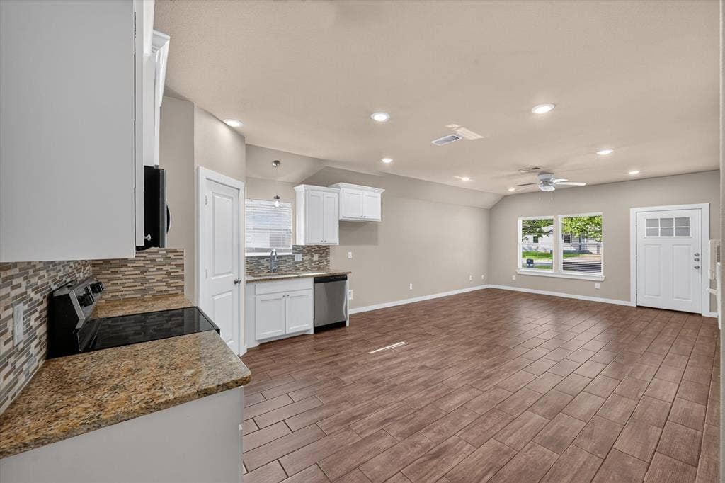 307 N Colbert Avenue, Sherman, TX 75090