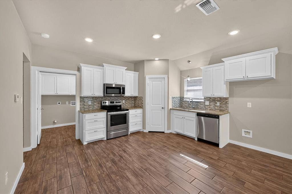 307 N Colbert Avenue, Sherman, TX 75090