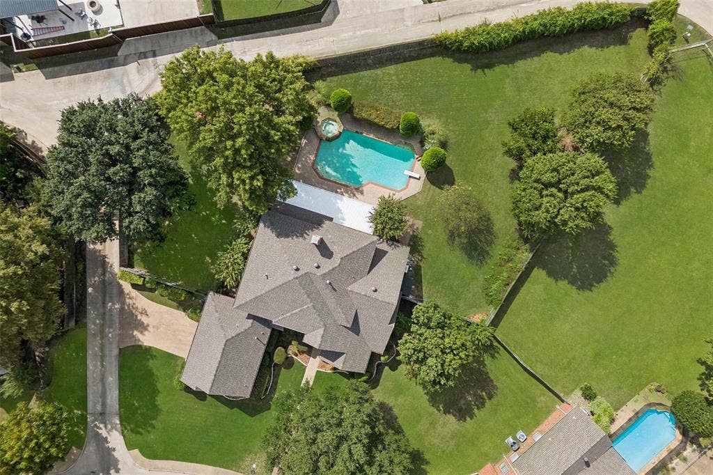 Aerial perspective of lot