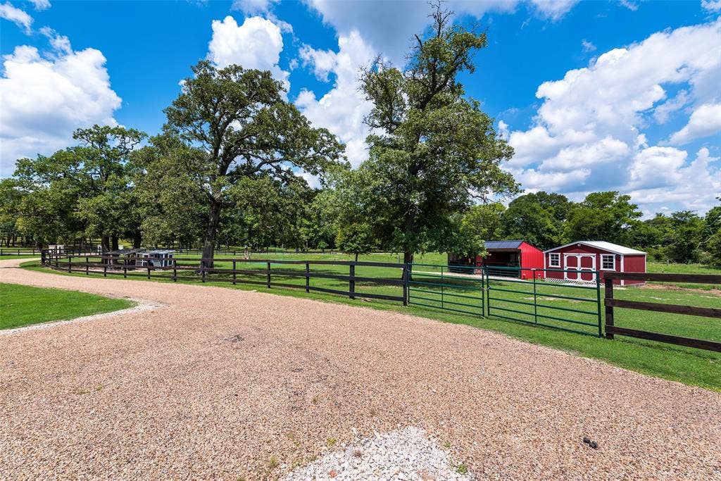 669 Vz County Road 2316, Canton, TX 75103
