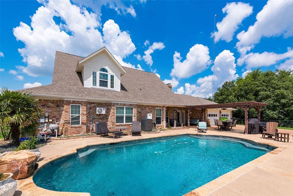 669 Vz County Road 2316, Canton, TX 75103