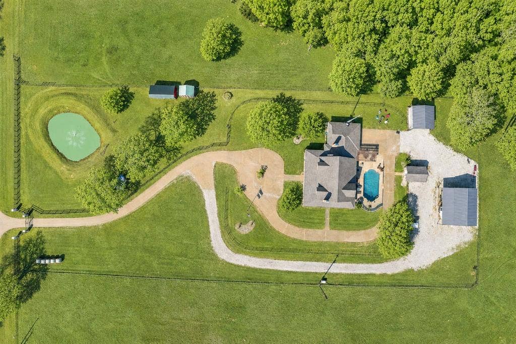 669 Vz County Road 2316, Canton, TX 75103