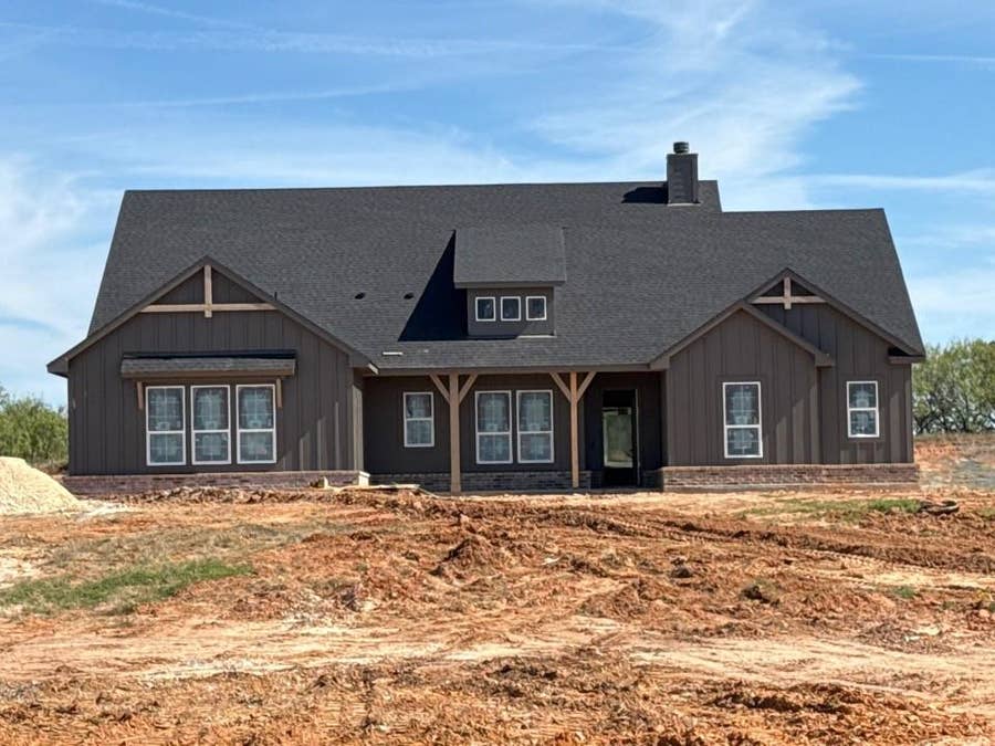 Property photo for 325 Johnny Boy Way, Springtown, TX