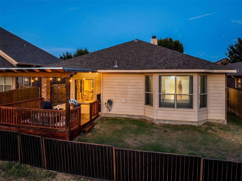 10909 Hawks Landing Road, Fort Worth, TX 76052