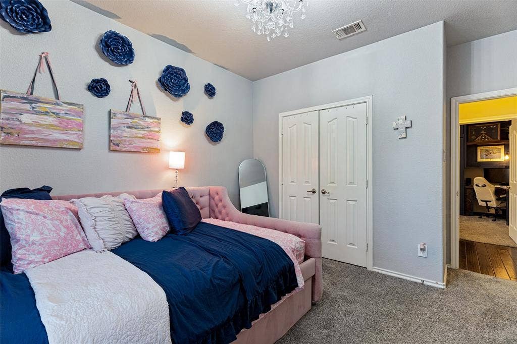 10909 Hawks Landing Road, Fort Worth, TX 76052