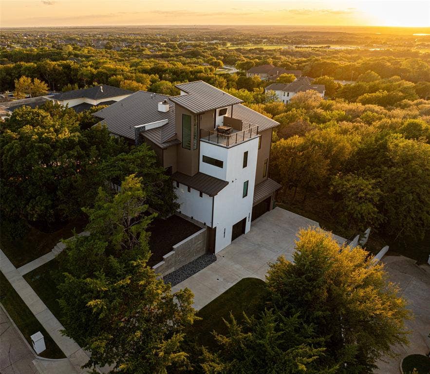 1339 Overlook Circle, Cedar Hill, TX 75104