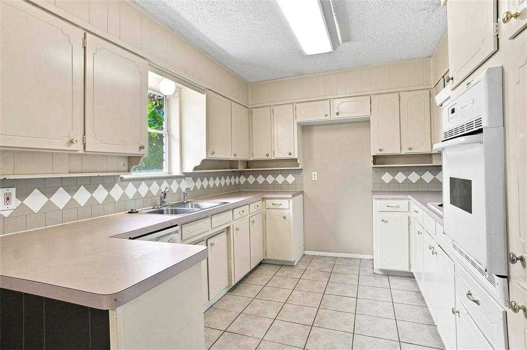 509 Hillside Road, Colleyville, TX 76034