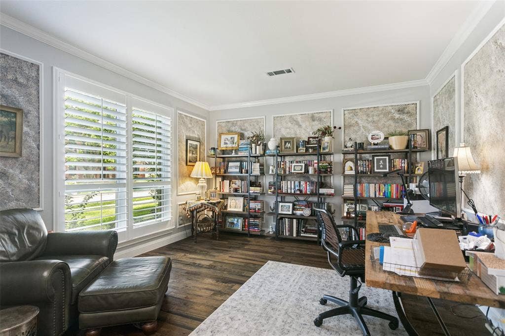 3212 Chippenham Drive, Plano, TX 75093 3212 Chippenham Drive, Plano, TX 75093