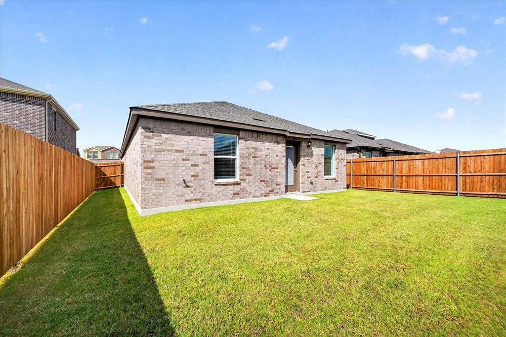 1807 Teton River Drive, Blue Ridge, TX 75424