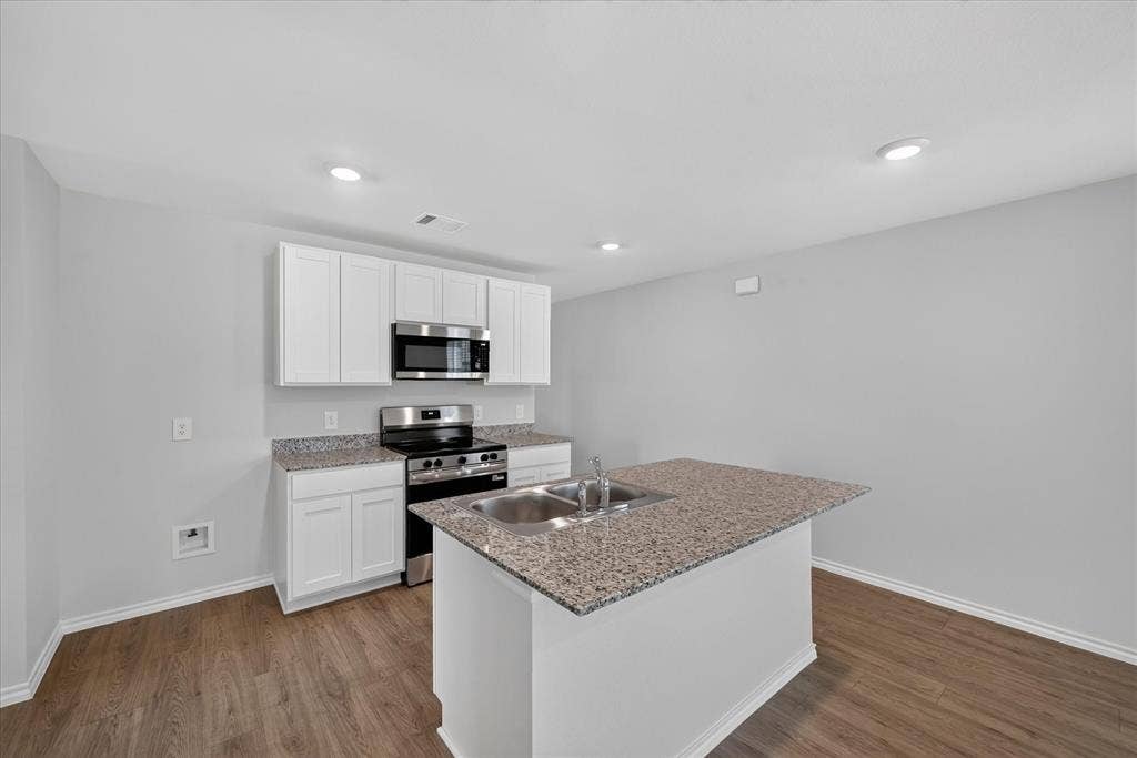 1807 Teton River Drive, Blue Ridge, TX 75424