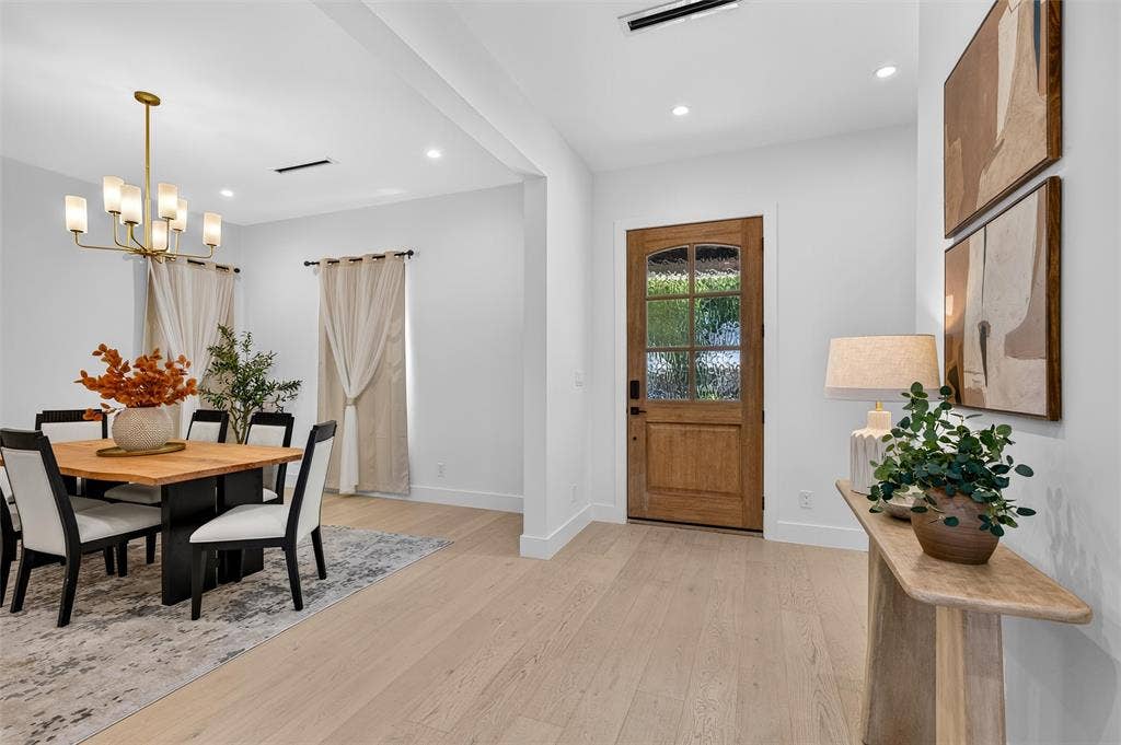 5803 Velasco Avenue, Dallas, TX 75206