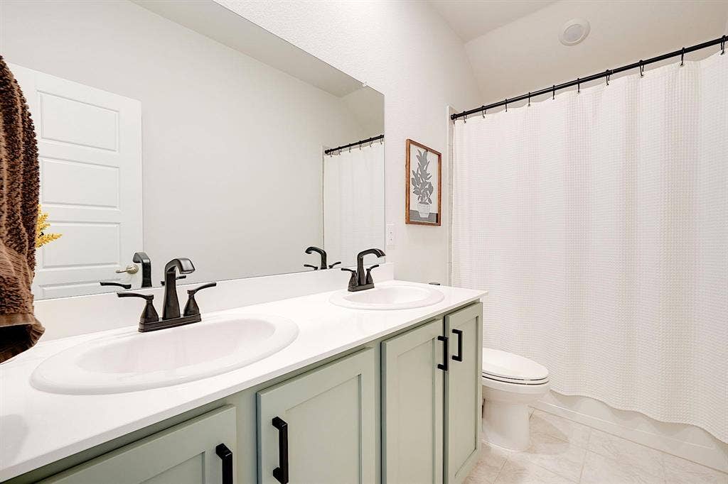 114 Colony Way, Fate, TX 75189