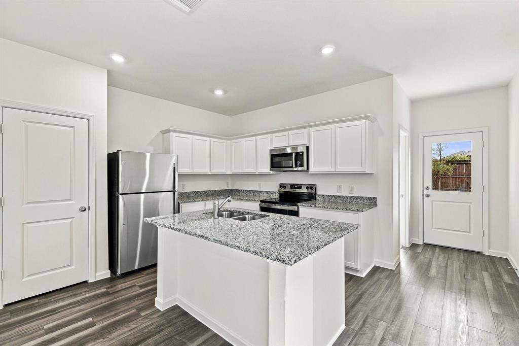 2210 Burnwood Street, Melissa, TX 75454 2210 Burnwood Street, Melissa, TX 75454