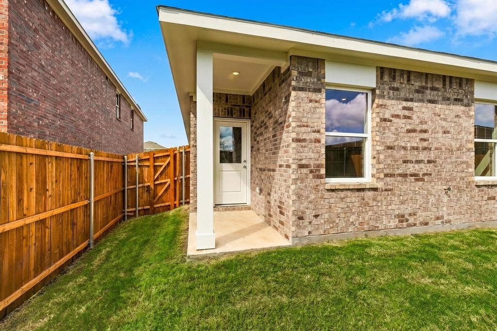 2210 Burnwood Street, Melissa, TX 75454 2210 Burnwood Street, Melissa, TX 75454