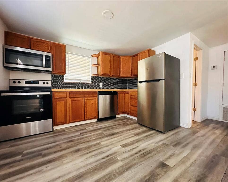 231 W Hull Street, #F, Denison, TX 75020 231 W Hull Street, #F, Denison, TX 75020