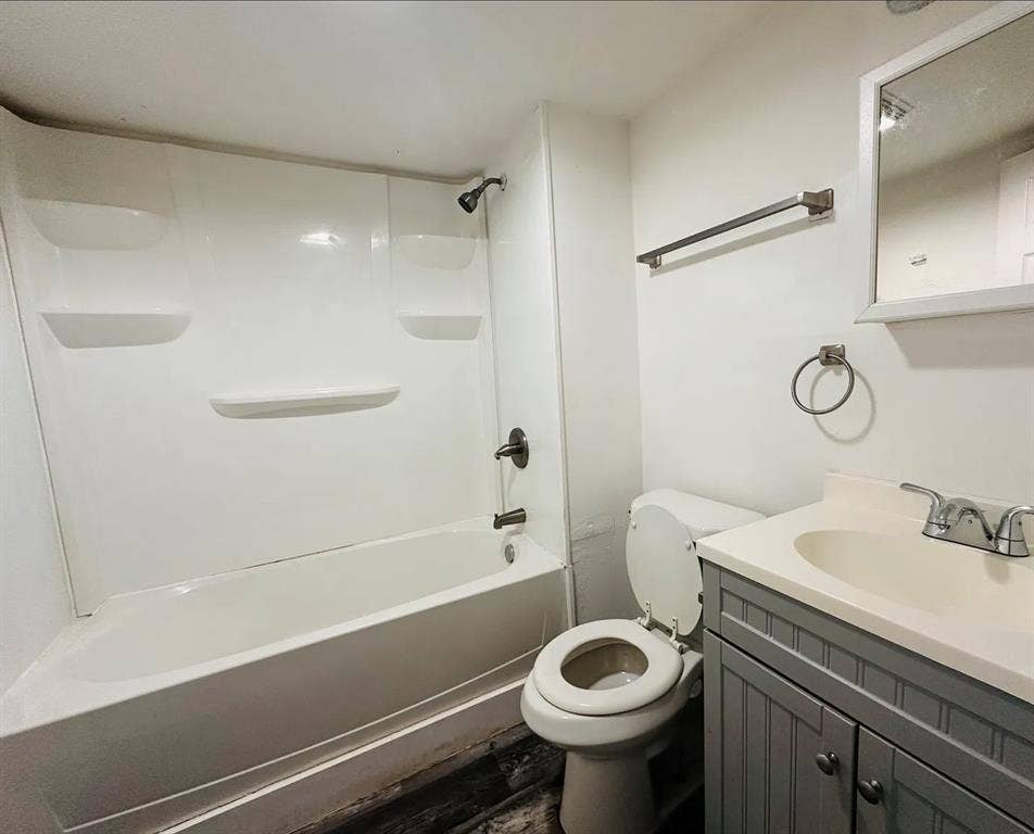 231 W Hull Street, #F, Denison, TX 75020 231 W Hull Street, #F, Denison, TX 75020