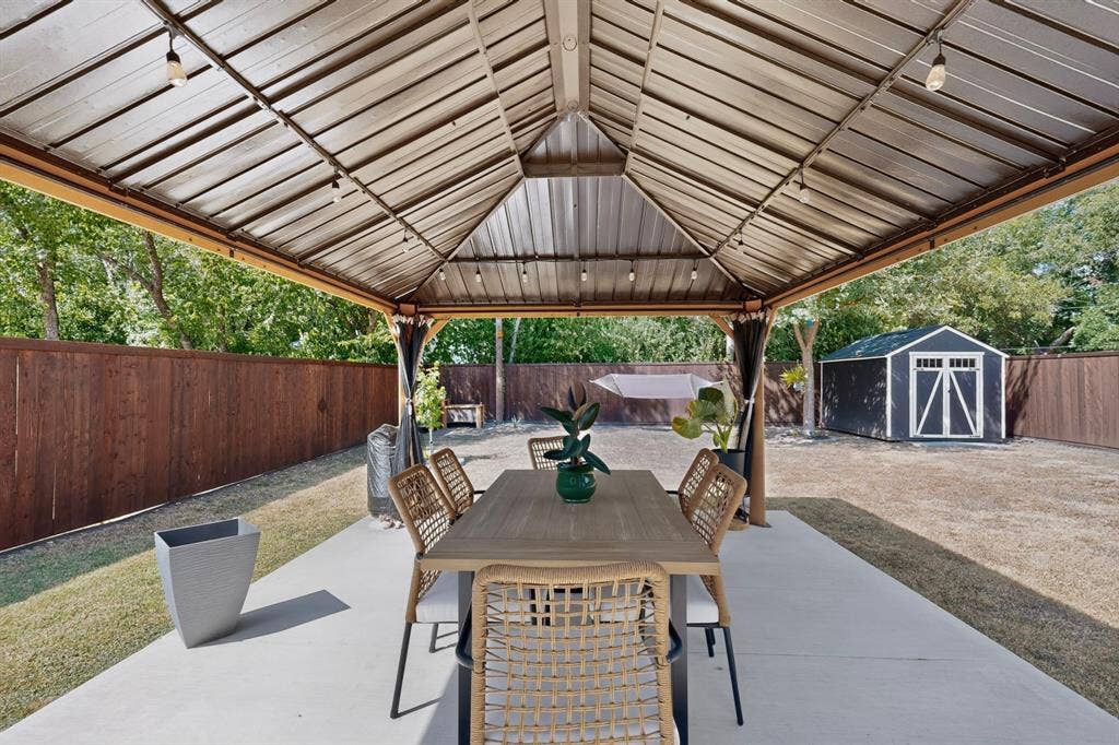 215 1/2 Aldridge Street, Waxahachie, TX 75165 215 1/2 Aldridge Street, Waxahachie, TX 75165