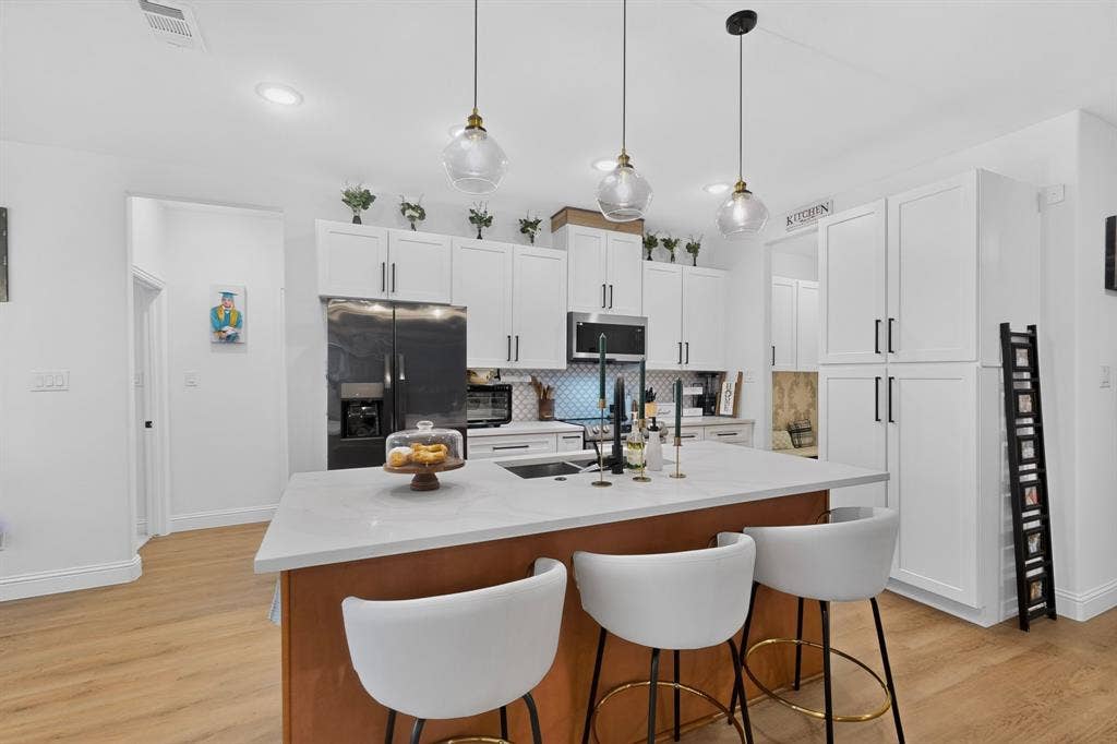 215 1/2 Aldridge Street, Waxahachie, TX 75165 215 1/2 Aldridge Street, Waxahachie, TX 75165