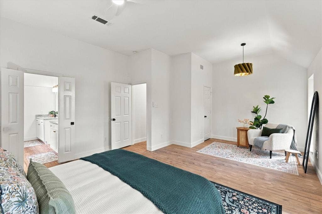 900 Blossomwood Court, Arlington, TX 76017