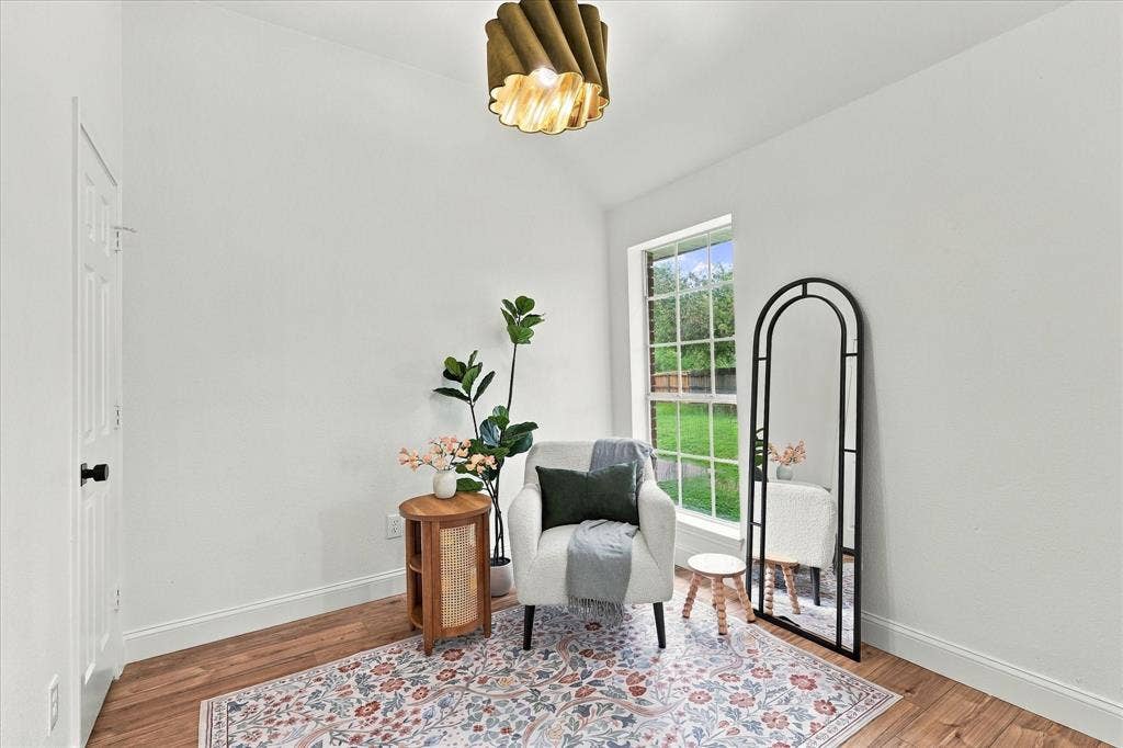900 Blossomwood Court, Arlington, TX 76017