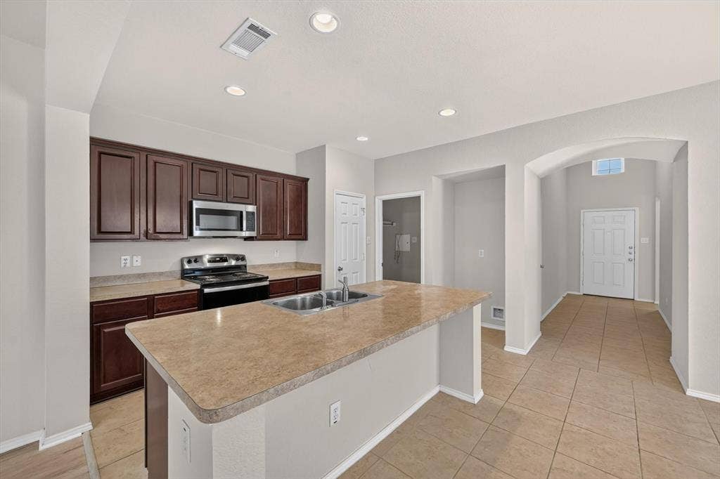 2143 Rains County Road, Forney, TX 75126