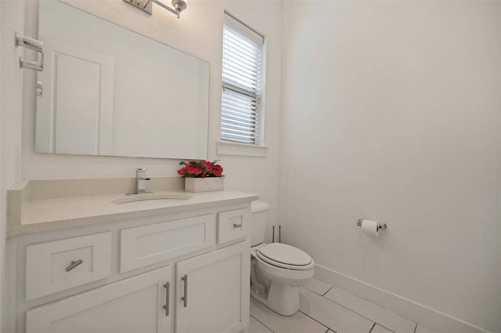 3017 Zenia Drive, Dallas, TX 75204 3017 Zenia Drive, Dallas, TX 75204