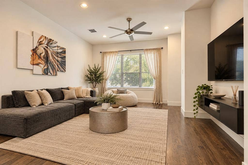 3017 Zenia Drive, Dallas, TX 75204 3017 Zenia Drive, Dallas, TX 75204