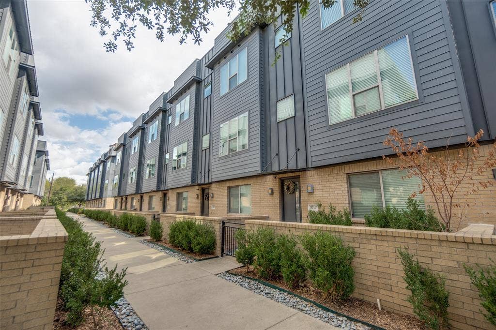 3017 Zenia Drive, Dallas, TX 75204 3017 Zenia Drive, Dallas, TX 75204