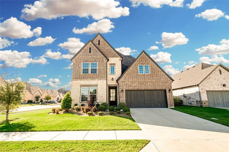 Property photo for 2001 Newton Lane, McKinney, TX