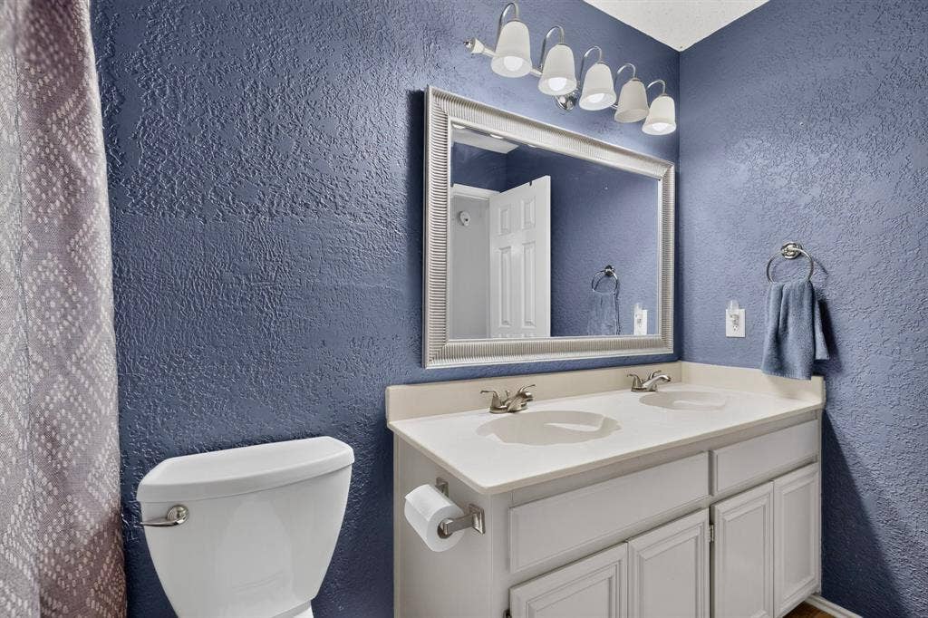 2109 Wentworth Drive, Flower Mound, TX 75028