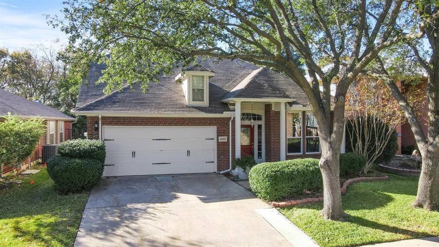 Property photo for 2109 Wentworth Drive, Flower Mound, TX
