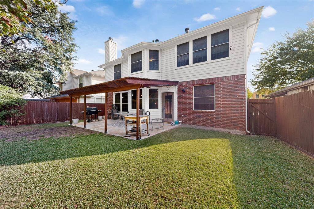 2109 Wentworth Drive, Flower Mound, TX 75028