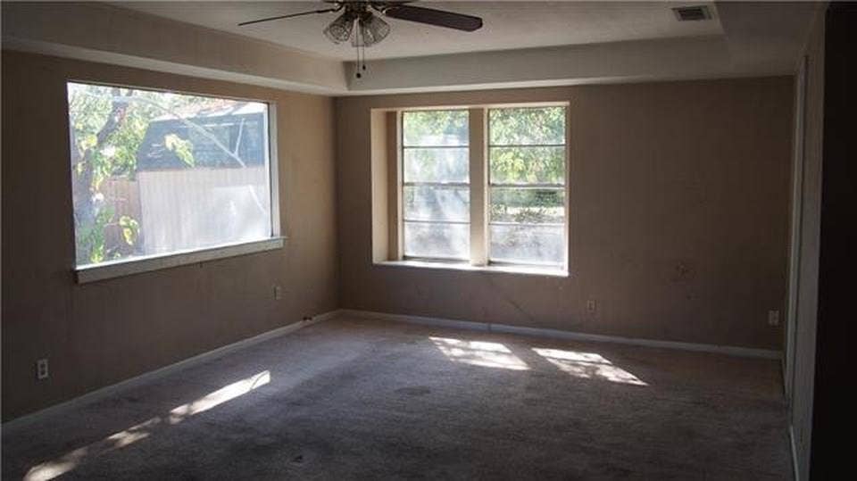 5216 Mallory Drive, Haltom City, TX 76117 5216 Mallory Drive, Haltom City, TX 76117