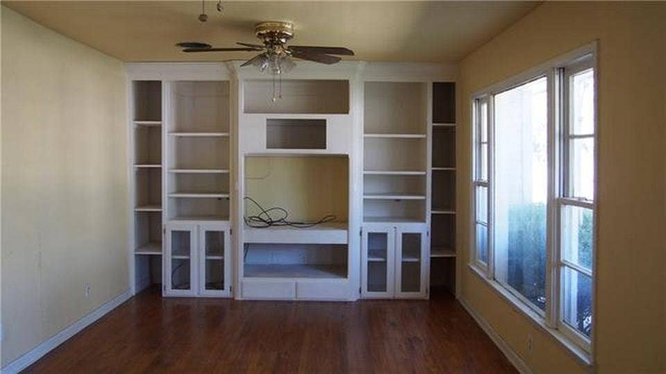 5216 Mallory Drive, Haltom City, TX 76117 5216 Mallory Drive, Haltom City, TX 76117