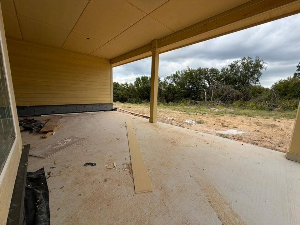 124 Oak Grove Way, Springtown, TX 76082