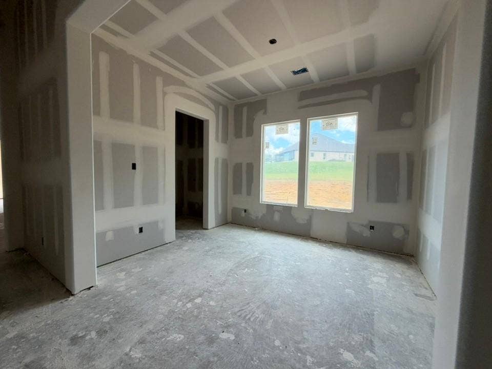 124 Oak Grove Way, Springtown, TX 76082