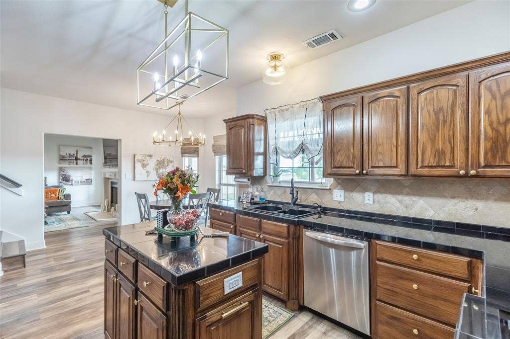 8325 Thompson Parkway, Abilene, TX 79606