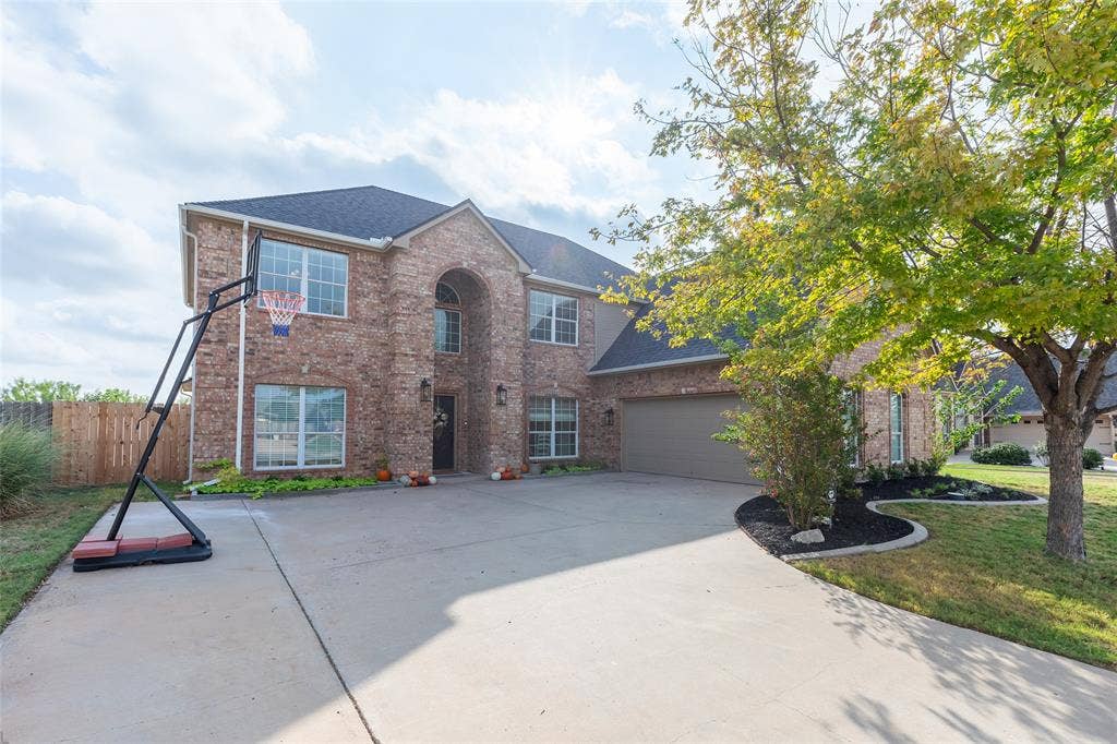 8325 Thompson Parkway, Abilene, TX 79606