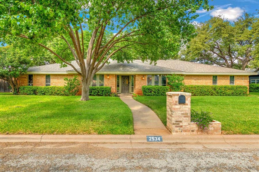 Property photo for 2534 Meadow Lake Drive, Abilene, TX