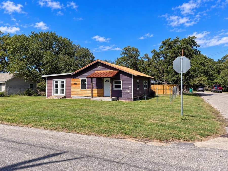 Property photo for 415 E Clifton Street, Stephenville, TX