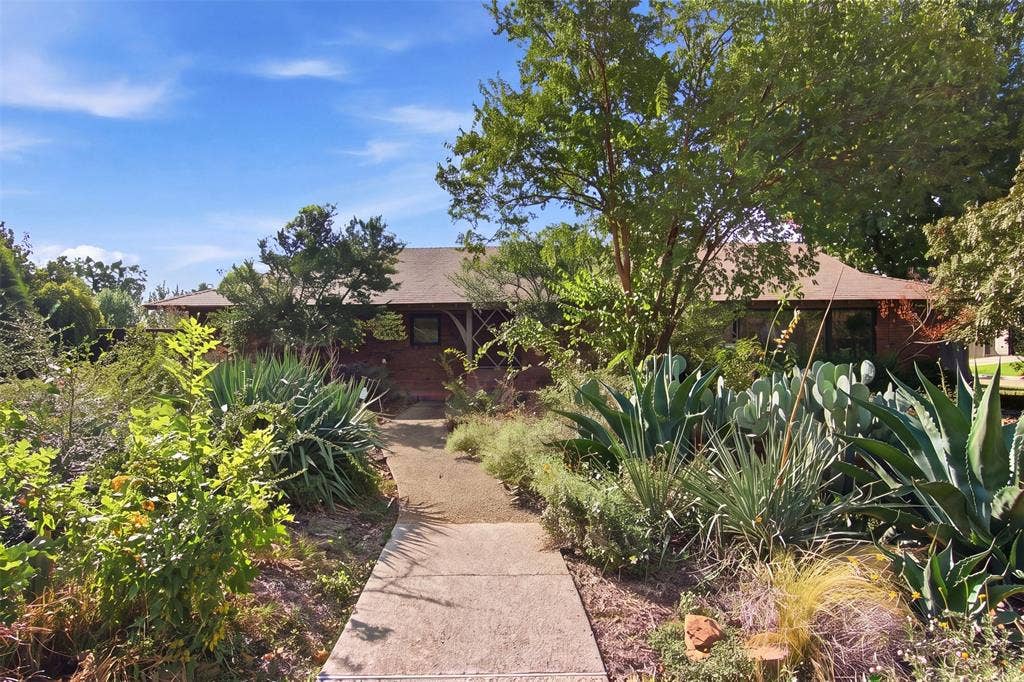 7606 Currin Drive, Dallas, TX 75230 7606 Currin Drive, Dallas, TX 75230