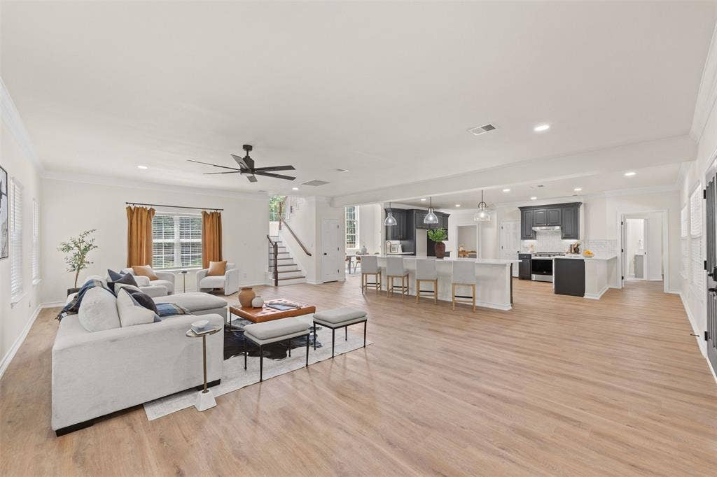 5860 Newt Patterson Road, Mansfield, TX 76063 Downstairs living room