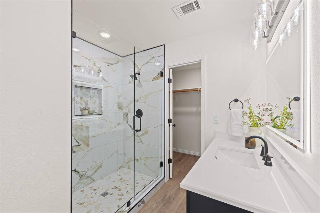5860 Newt Patterson Road, Mansfield, TX 76063 Separate standing shower, dual sinks