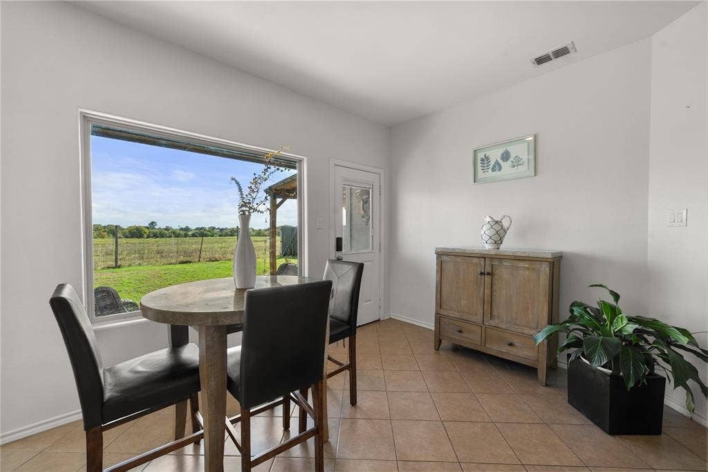 1060 Doe Meadow Drive, Fort Worth, TX 76028