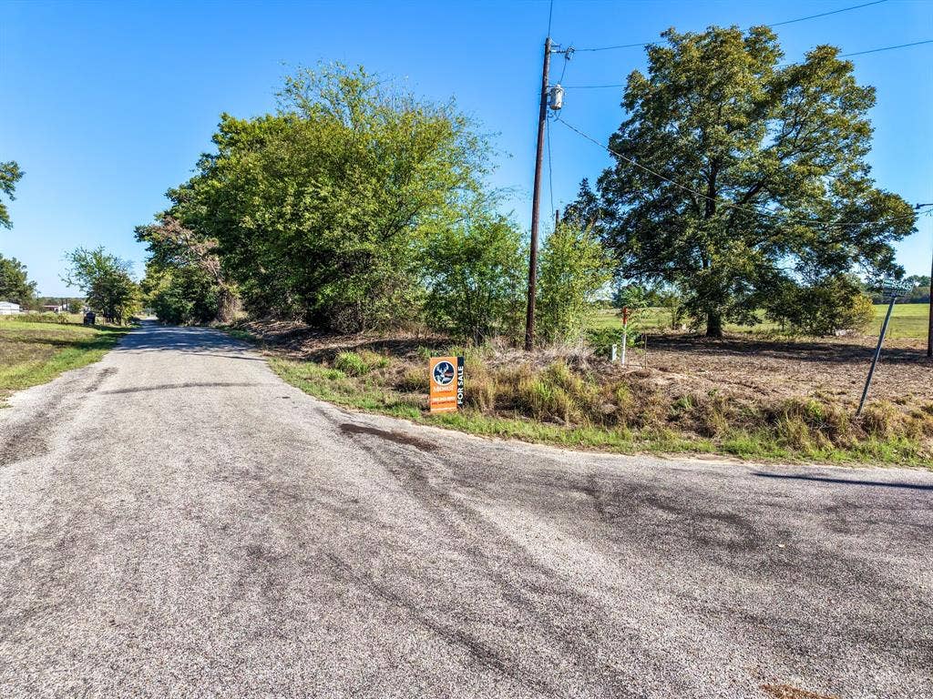 37 County Road SE 4435, Scroggins, TX 75480