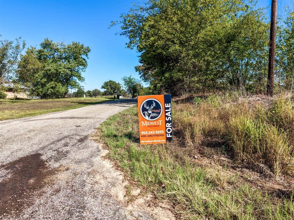 37 County Road SE 4435, Scroggins, TX 75480