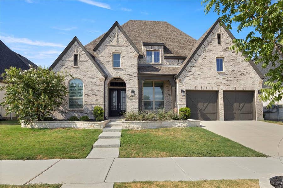 Property photo for 2212 Strolling Way, Argyle, TX